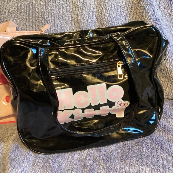 2 Hello Kitty purses - Picture 3 of 11